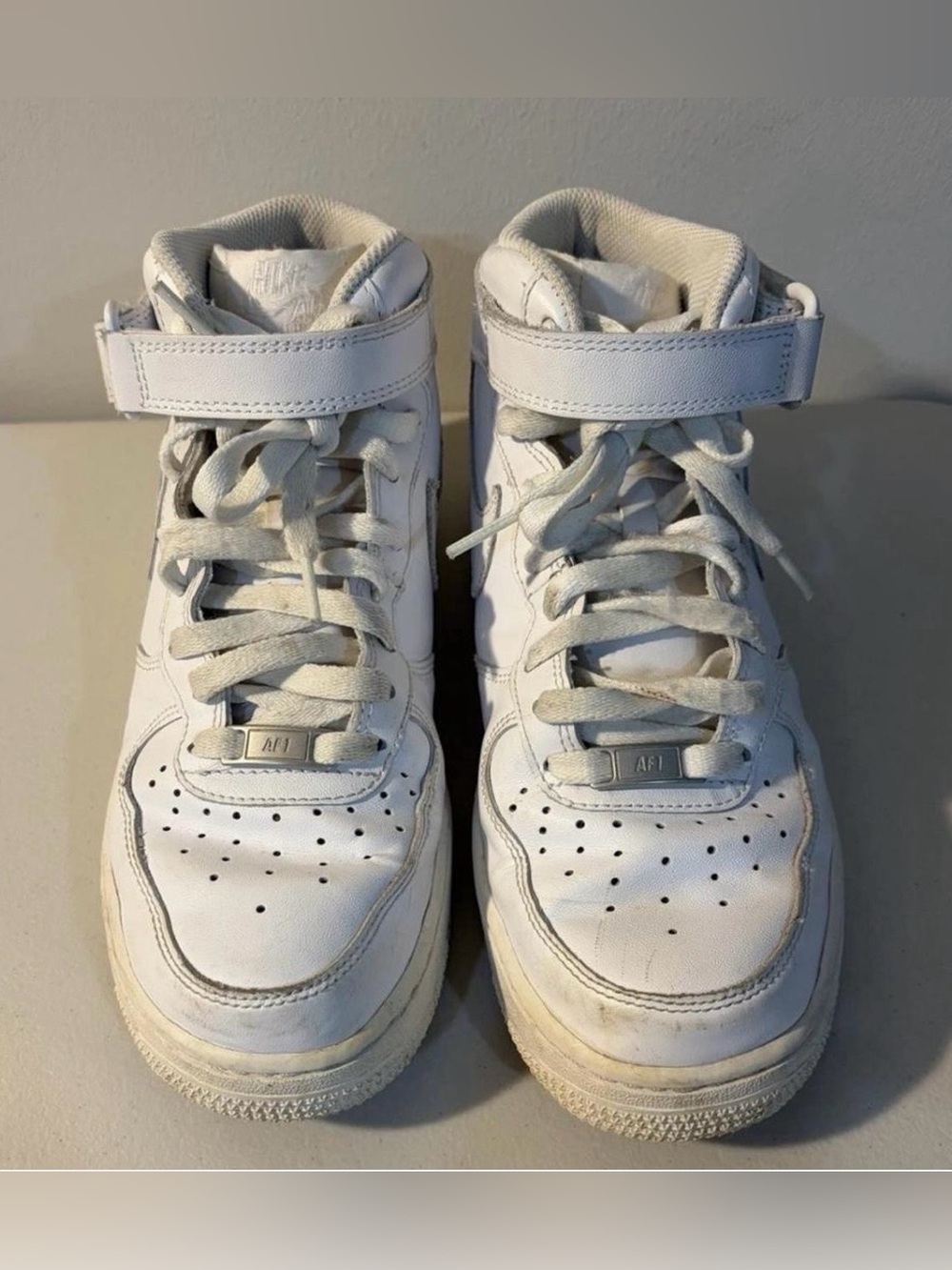 Nike Air Men’s White High-Top Sneakers with Ankle Strap
